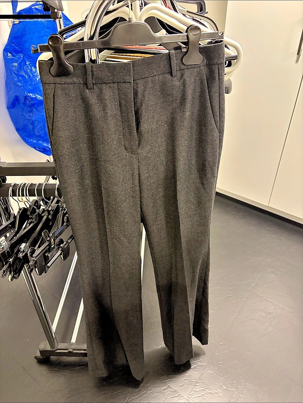 Theory Demitria Pants Straight Leg Trousers Gray Size 4